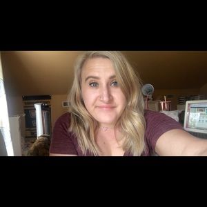 Meet your Posher, Leeanna